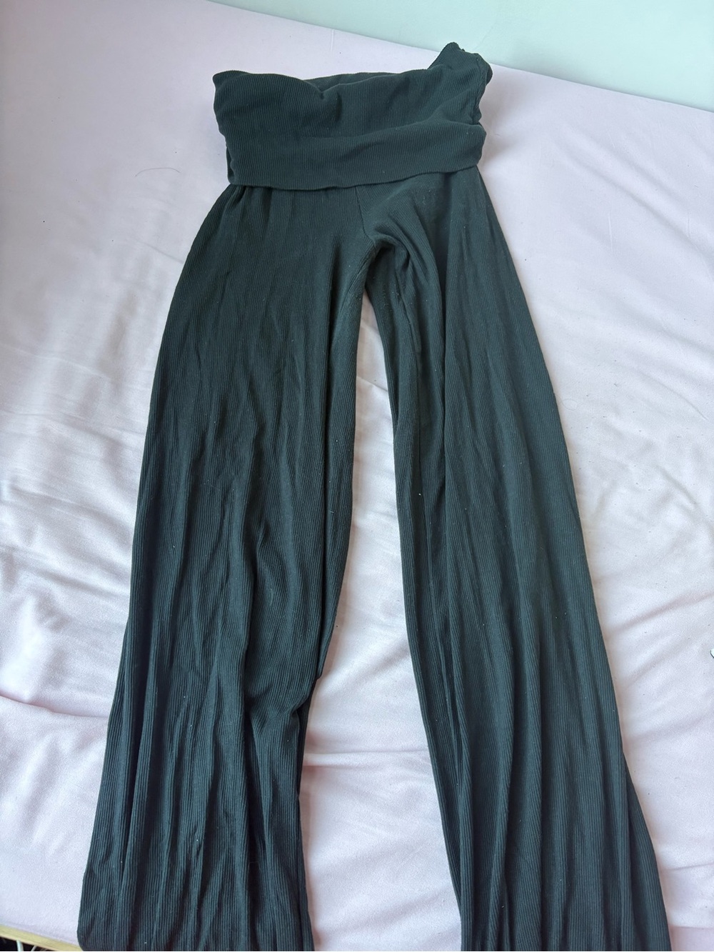 Skims Fold-Over Ribbed Pants - Picture 3 of 4
